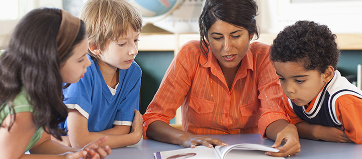 upload/page_111/Big_Image-1520610146.2079363-Big_Image-1520461812.379388-teacher_student copy.jpg